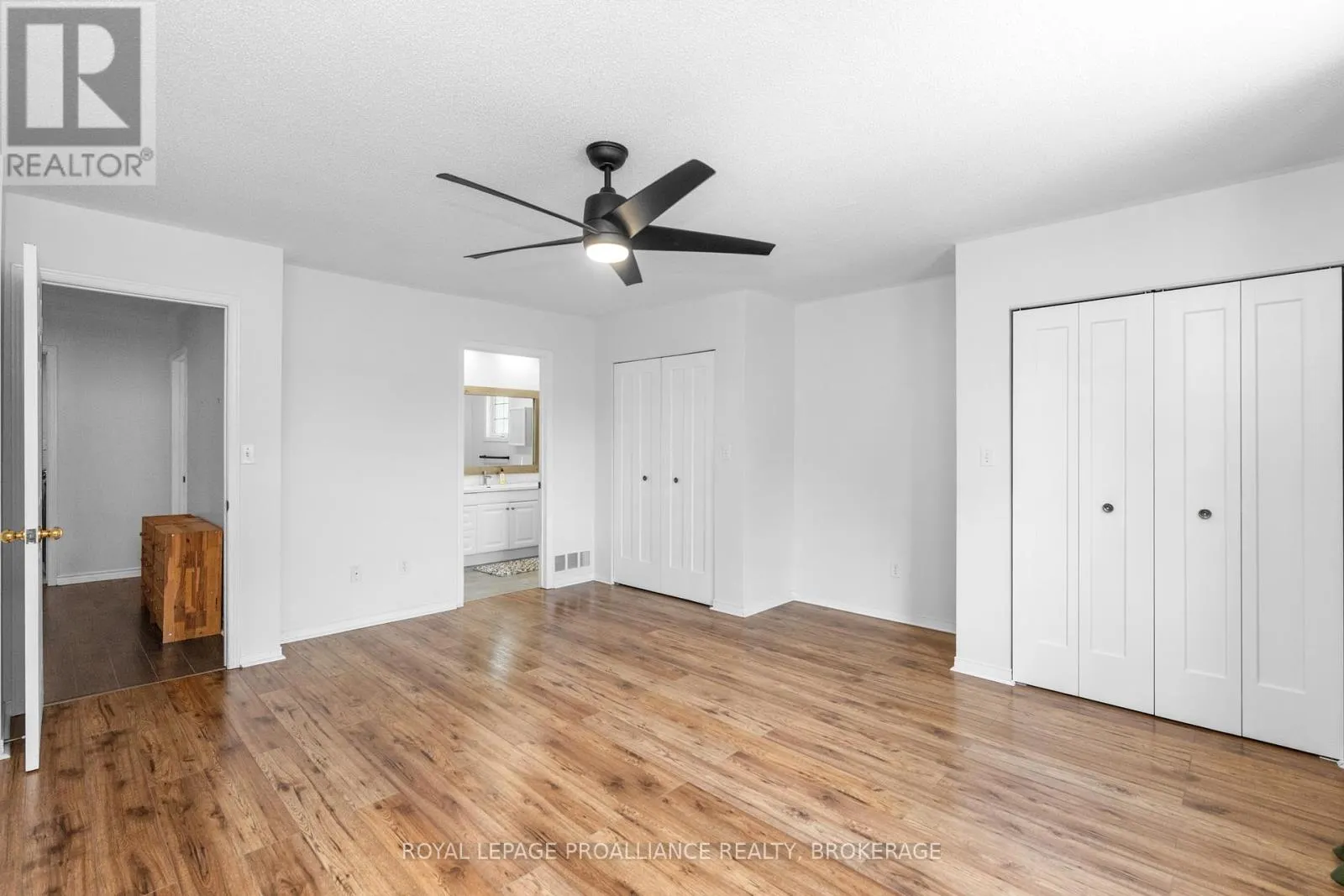343 SUNRISE CRESCENT