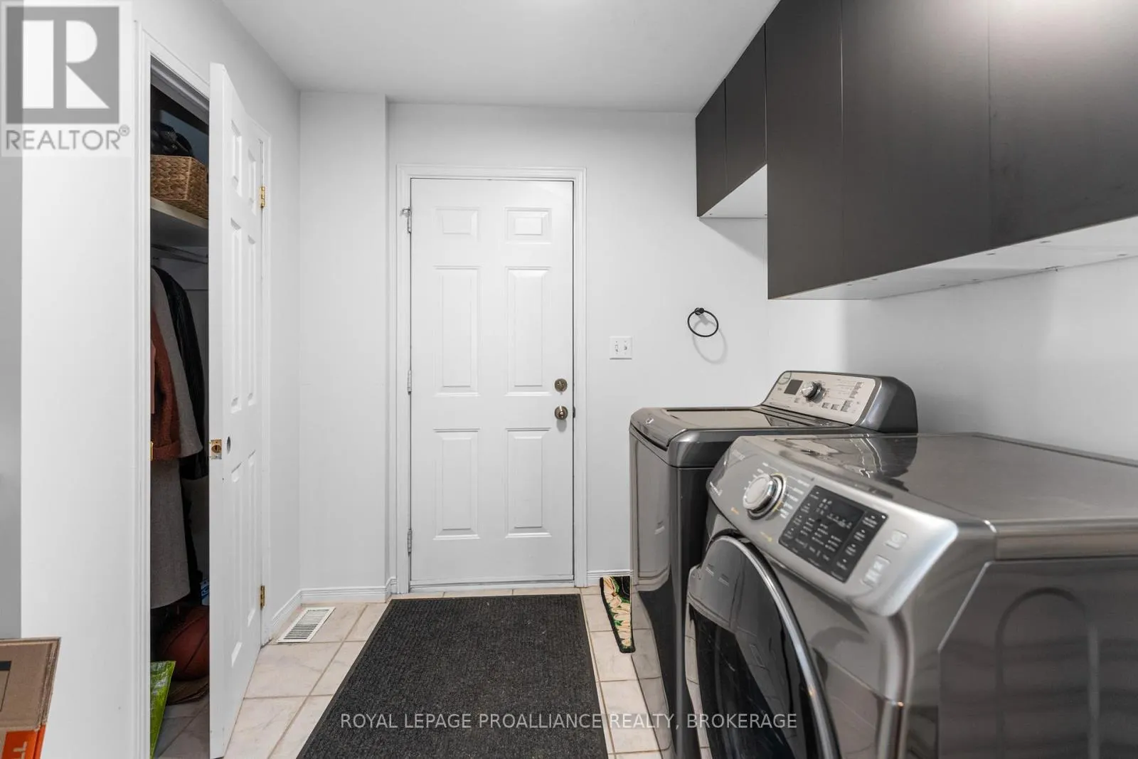 343 SUNRISE CRESCENT