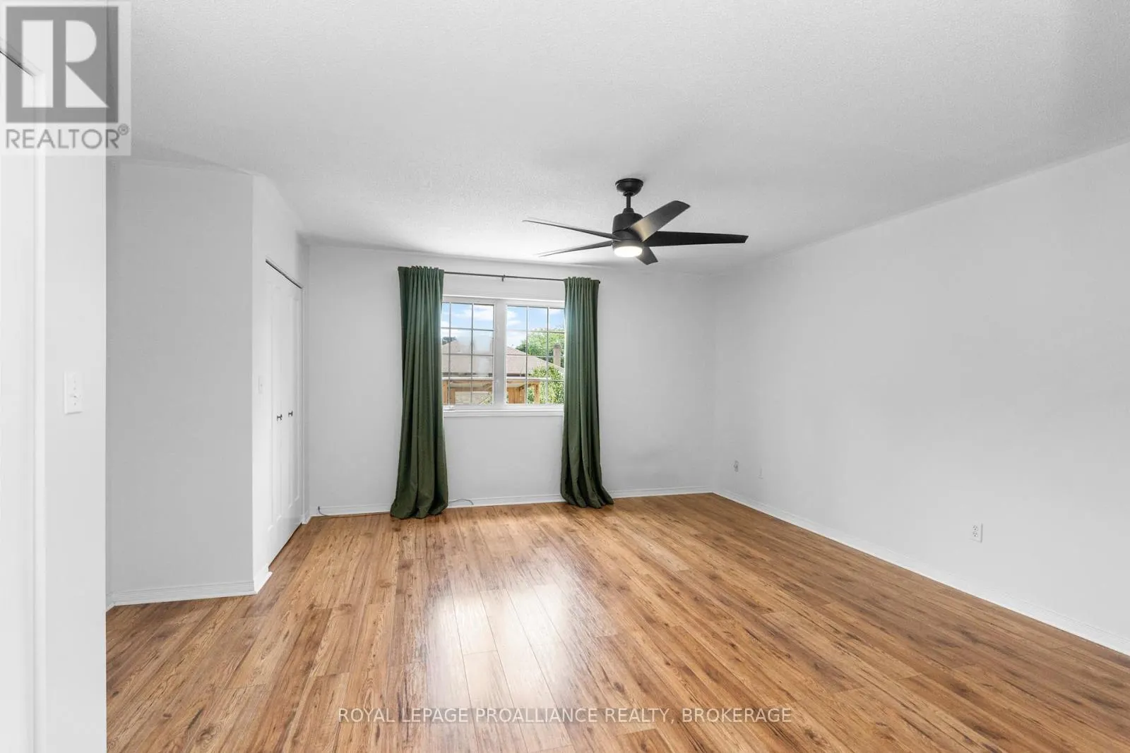 343 SUNRISE CRESCENT