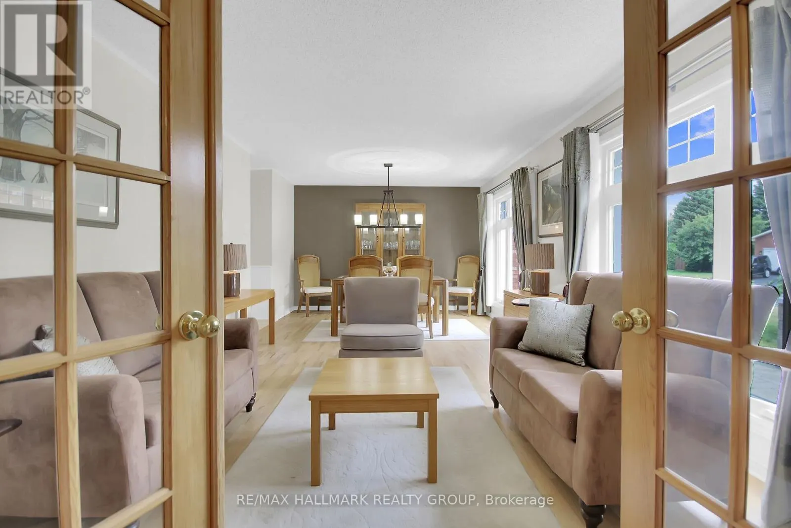11 LAMADELEINE BOULEVARD