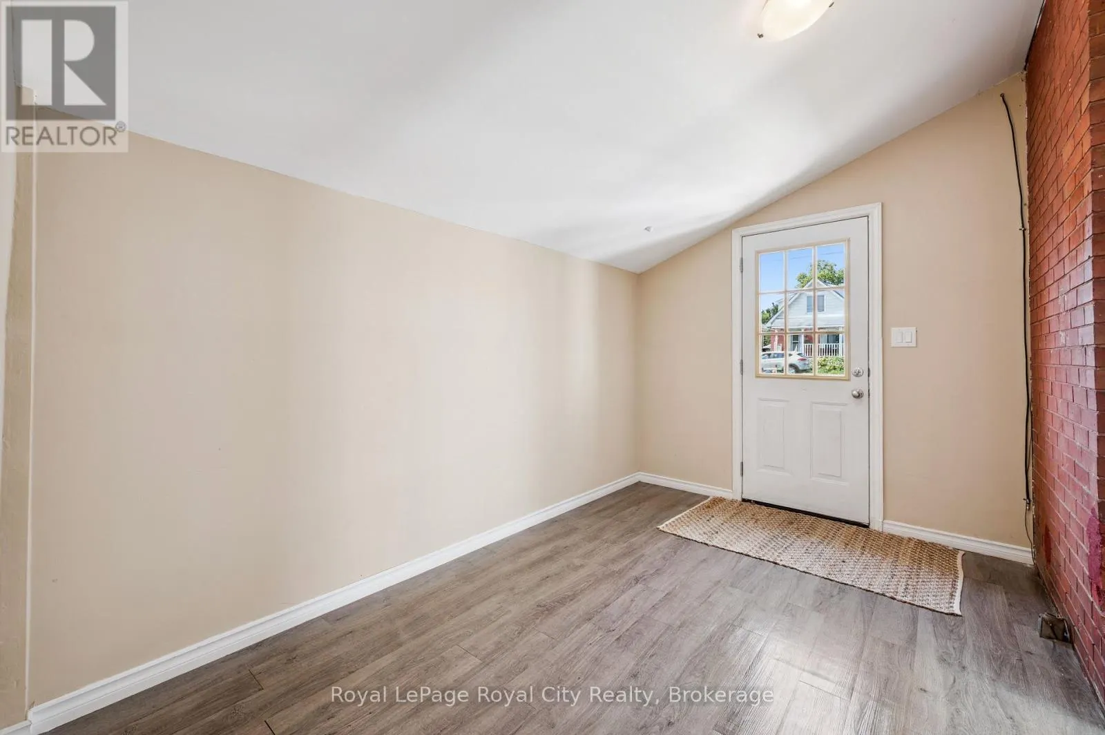 169 EDINBURGH ROAD N