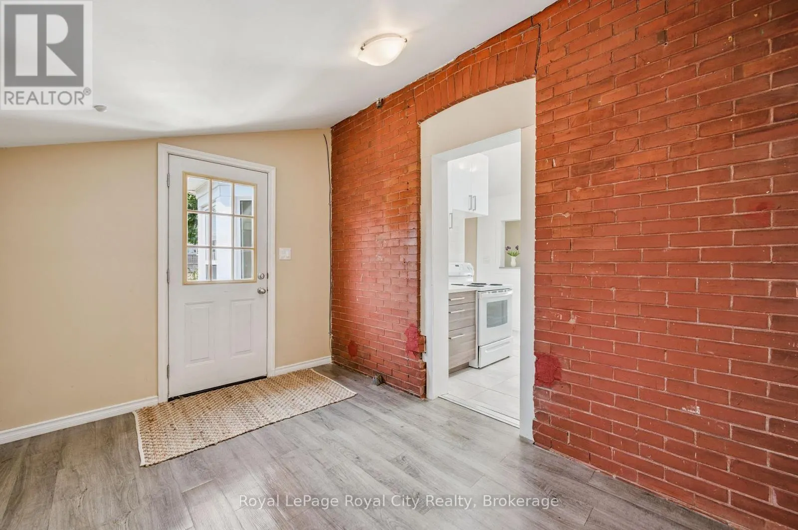 169 EDINBURGH ROAD N