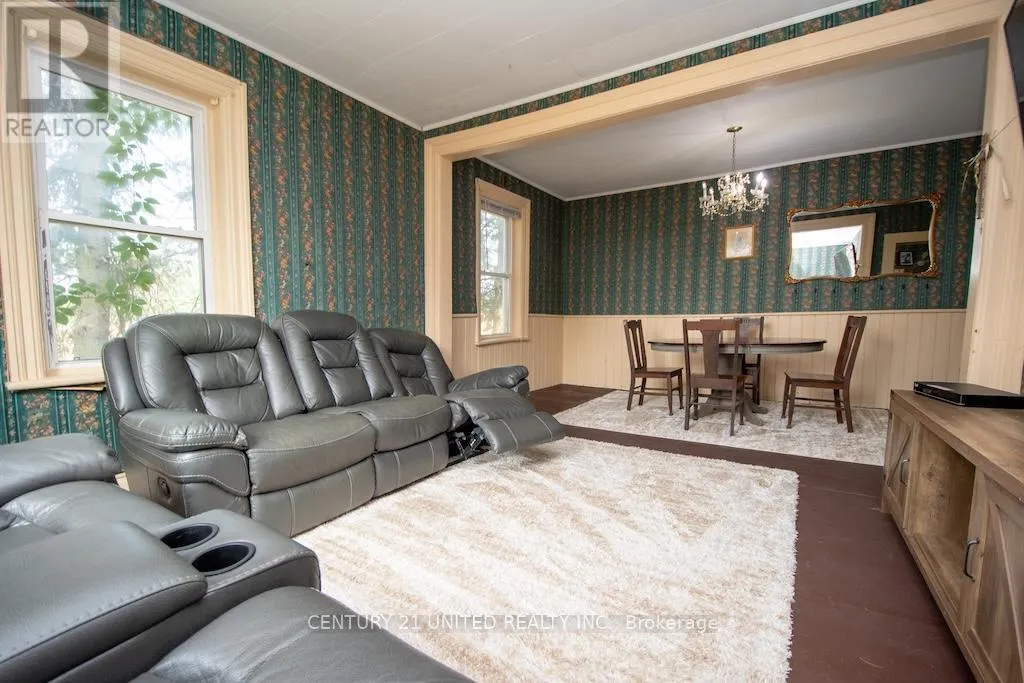 50 DUNLAY ROAD