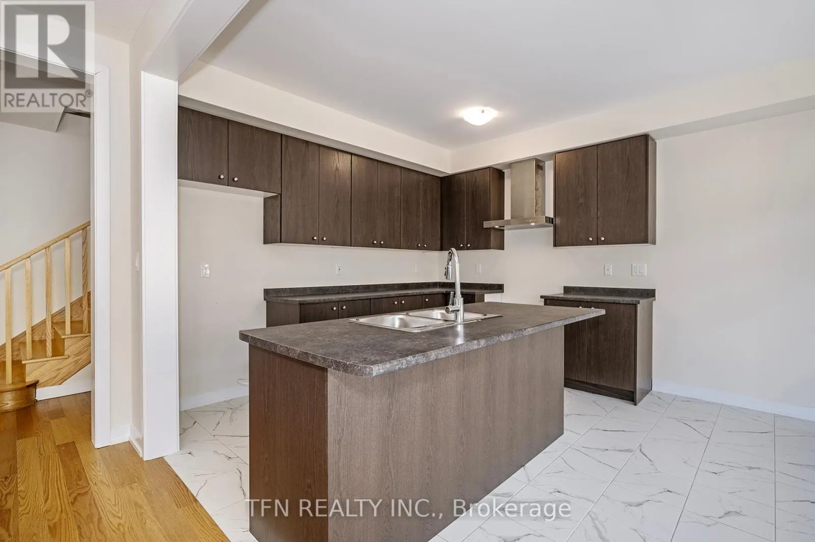 71 WINTERGREEN CRESCENT