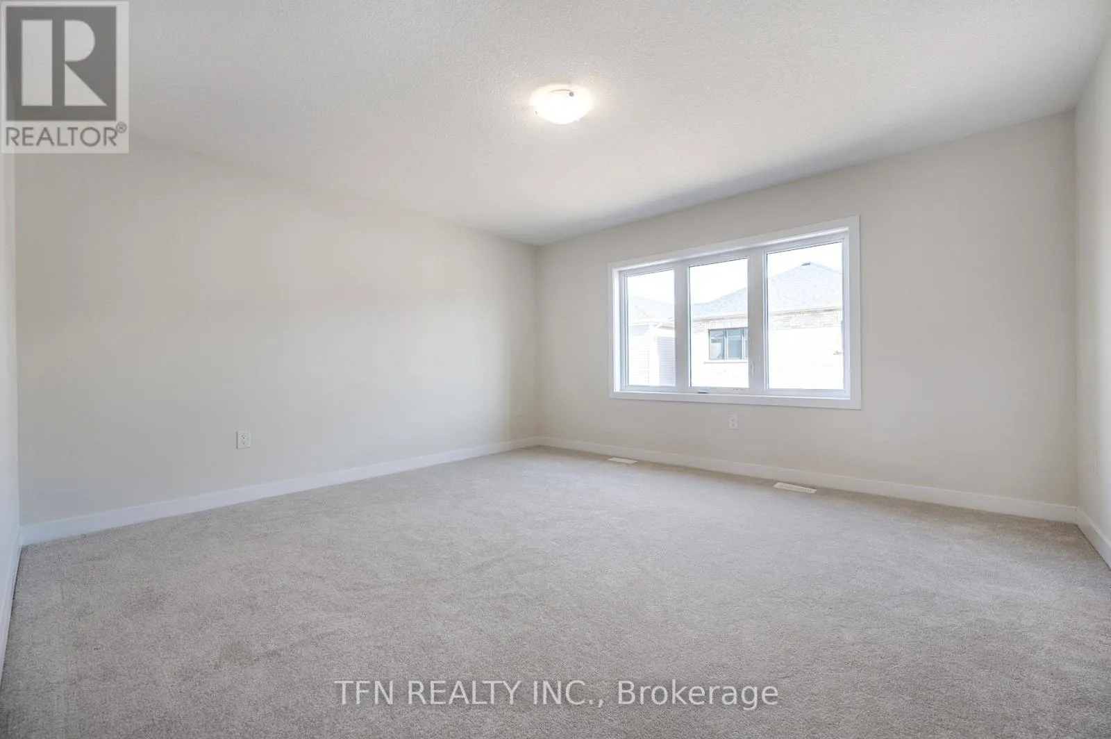 71 WINTERGREEN CRESCENT