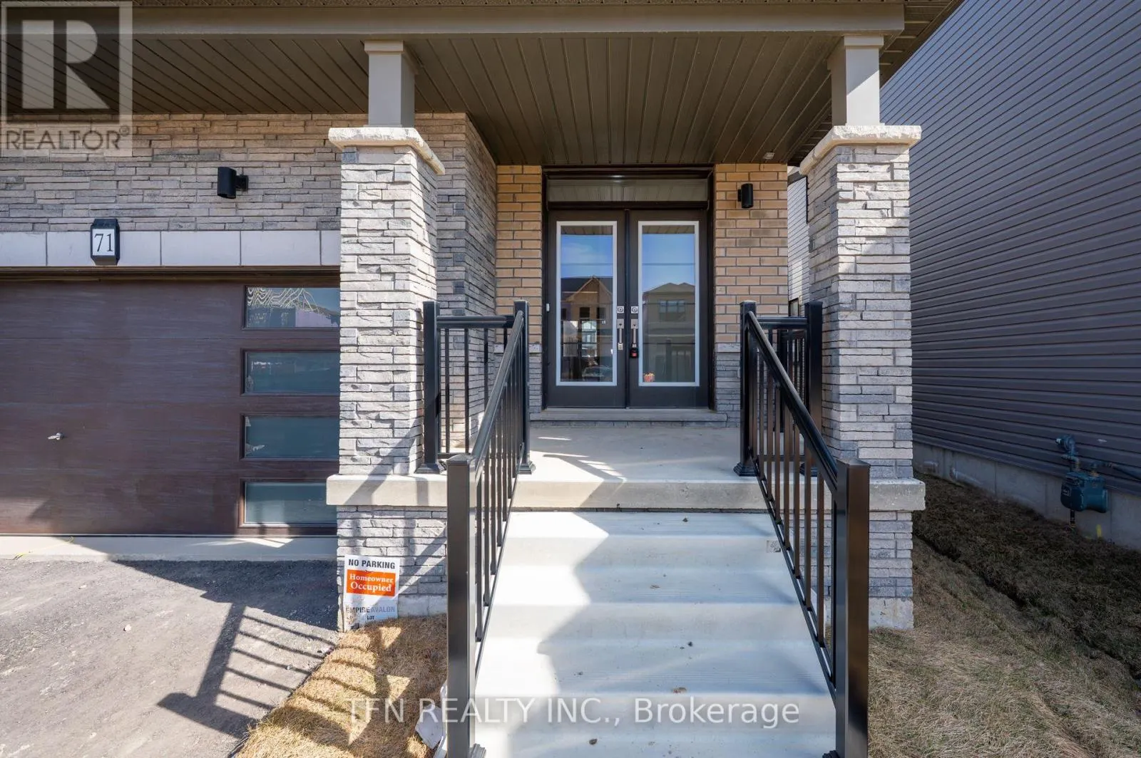 71 WINTERGREEN CRESCENT