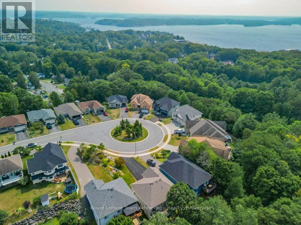 9 AVERY COURT