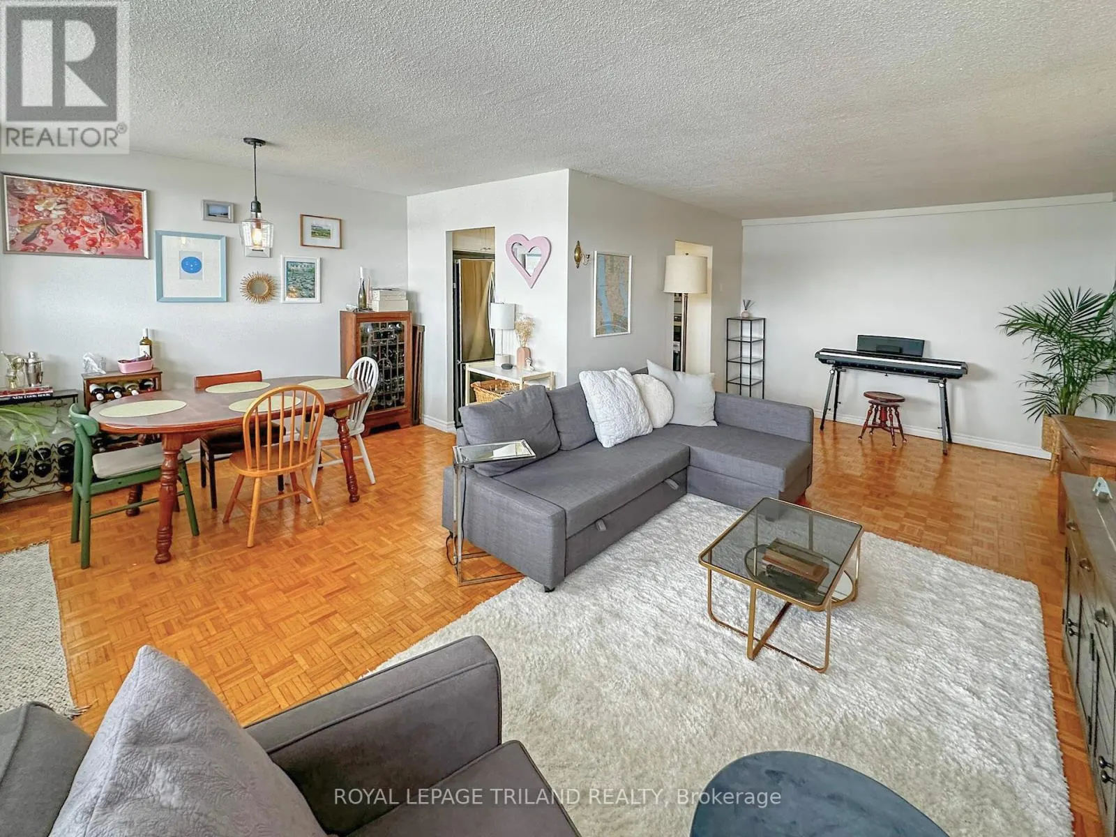 901 - 215 GLENRIDGE AVENUE, #901