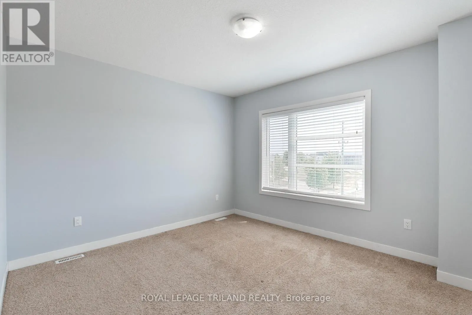 927 SARNIA ROAD