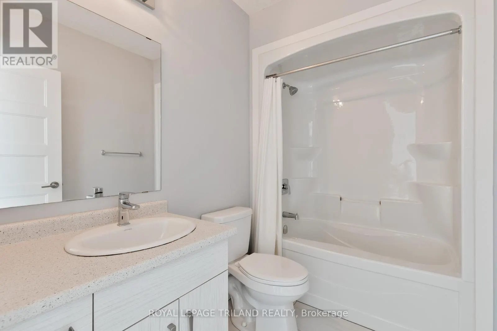 927 SARNIA ROAD
