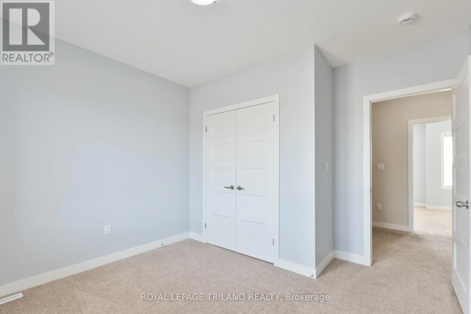 927 SARNIA ROAD