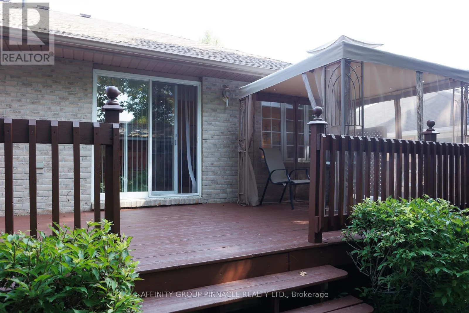 16 HILLVIEW DRIVE