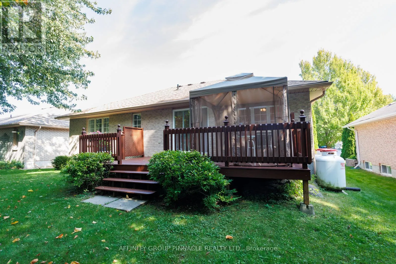 16 HILLVIEW DRIVE