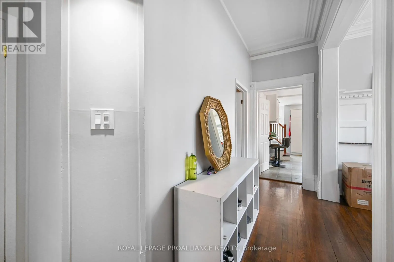 35 BETHUNE STREET