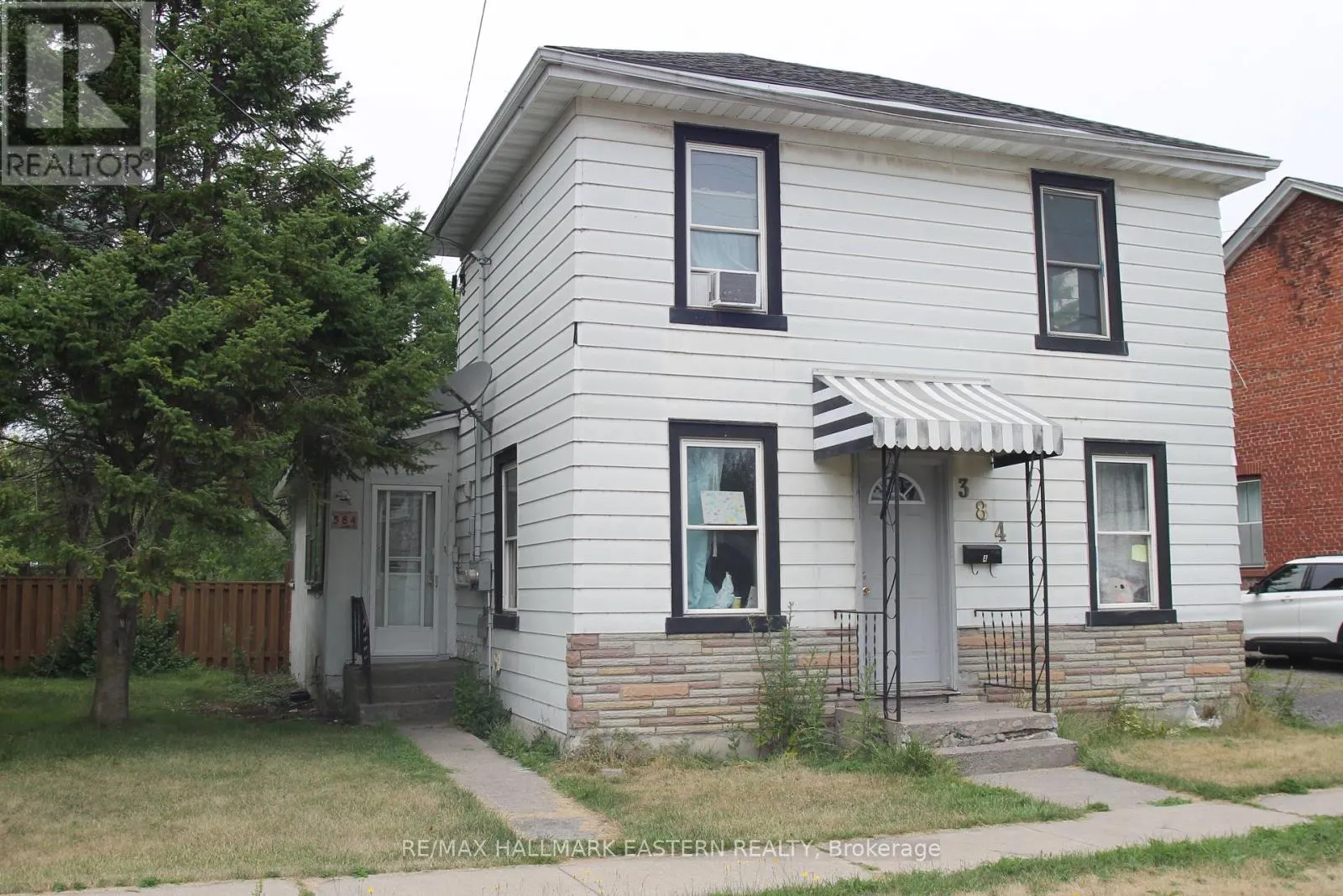 384 KING STREET W