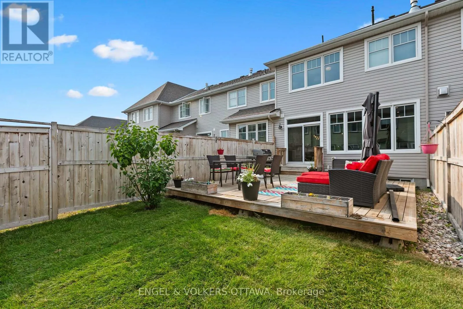 627 EGRET WAY
