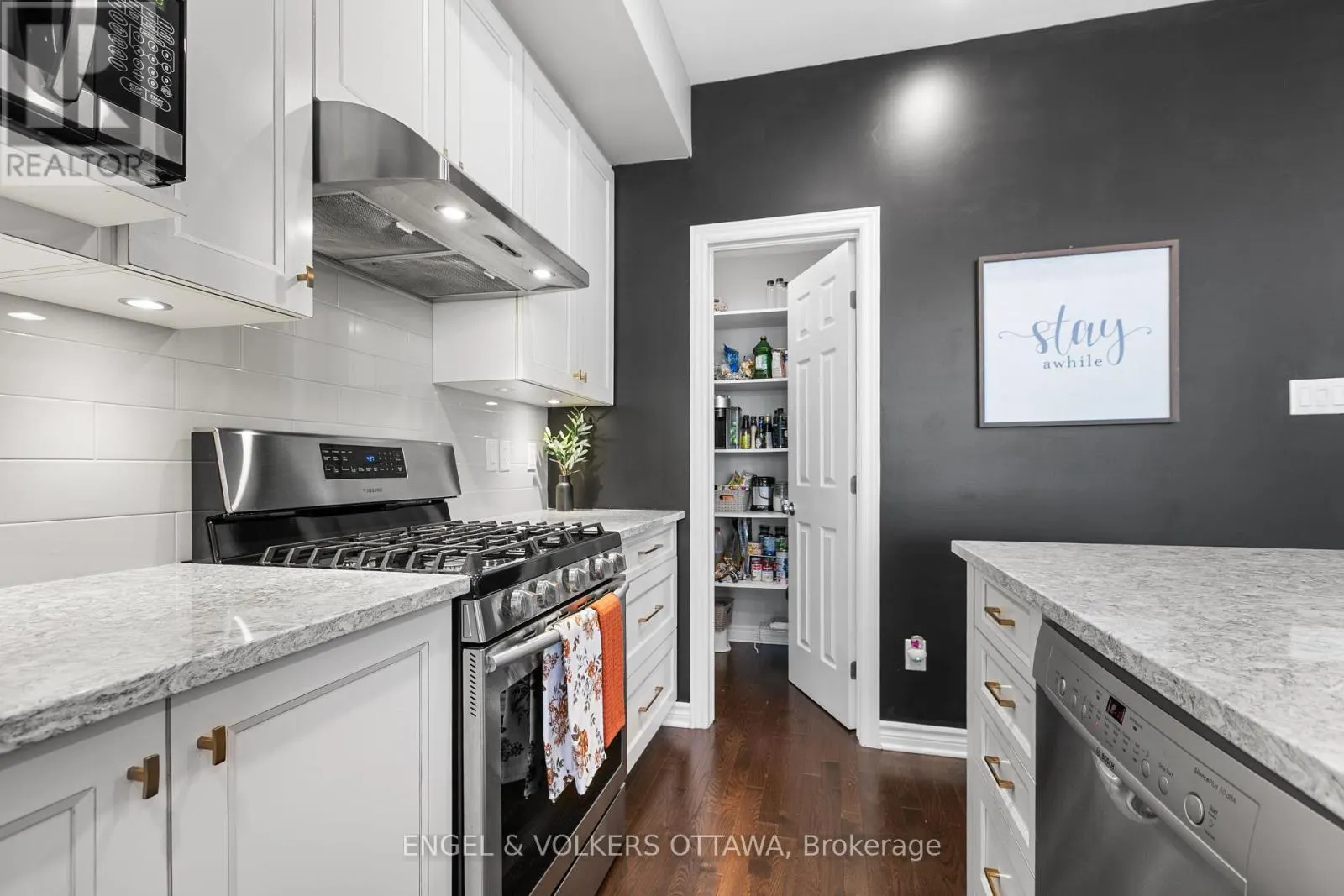 627 EGRET WAY