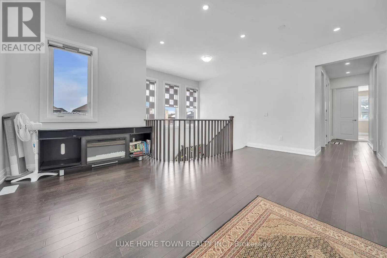 101 PRINCE CHARLES CRESCENT