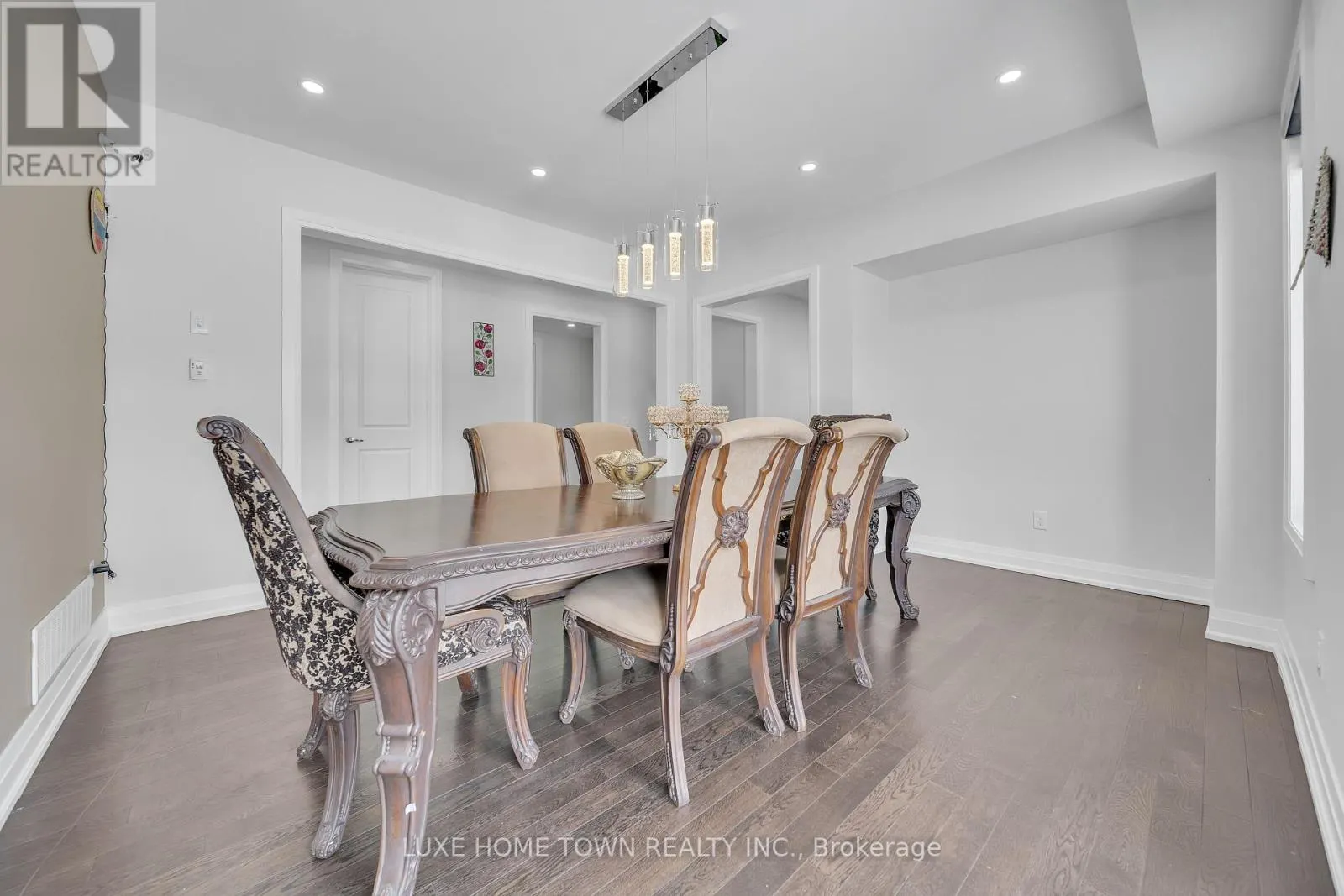 101 PRINCE CHARLES CRESCENT