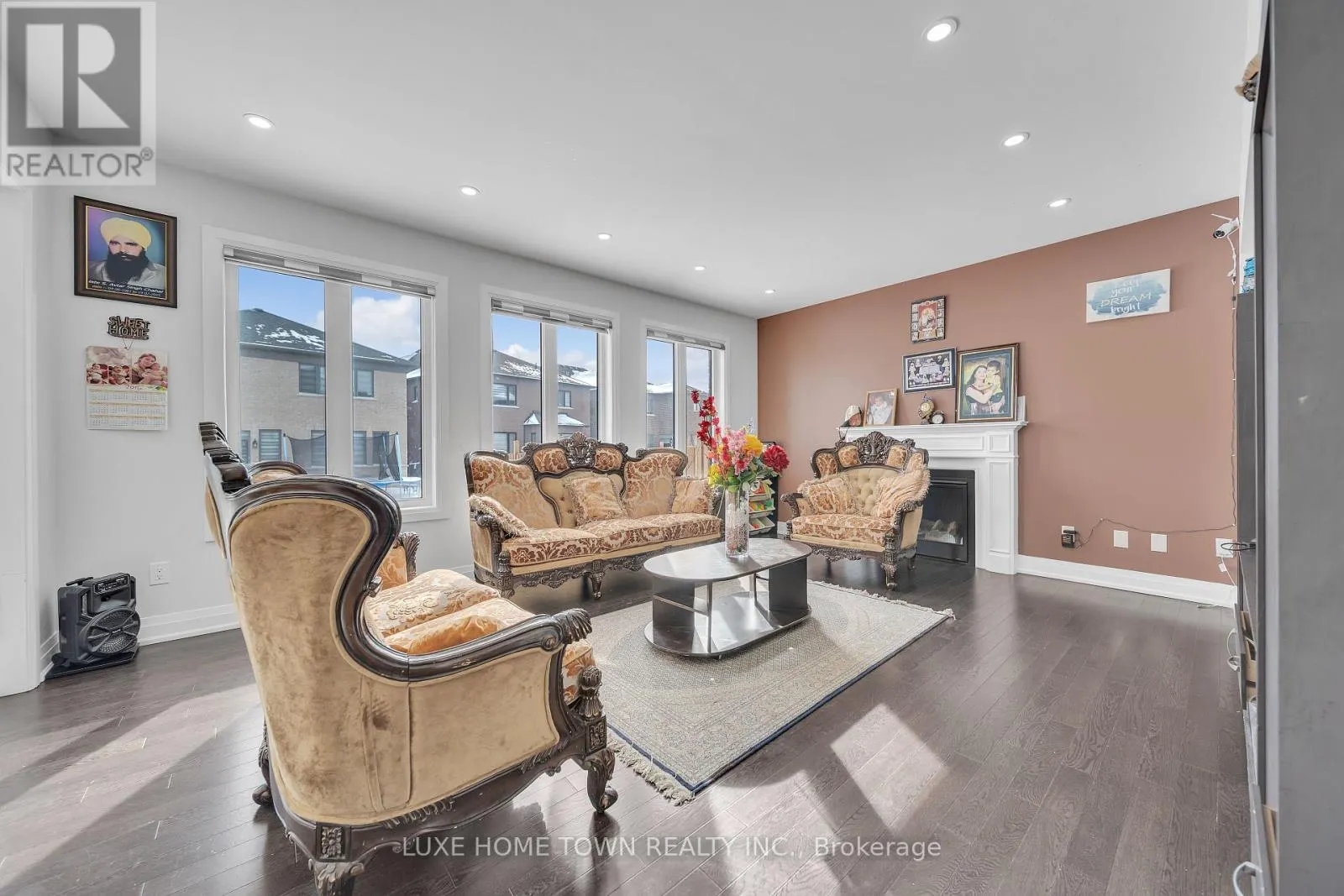 101 PRINCE CHARLES CRESCENT