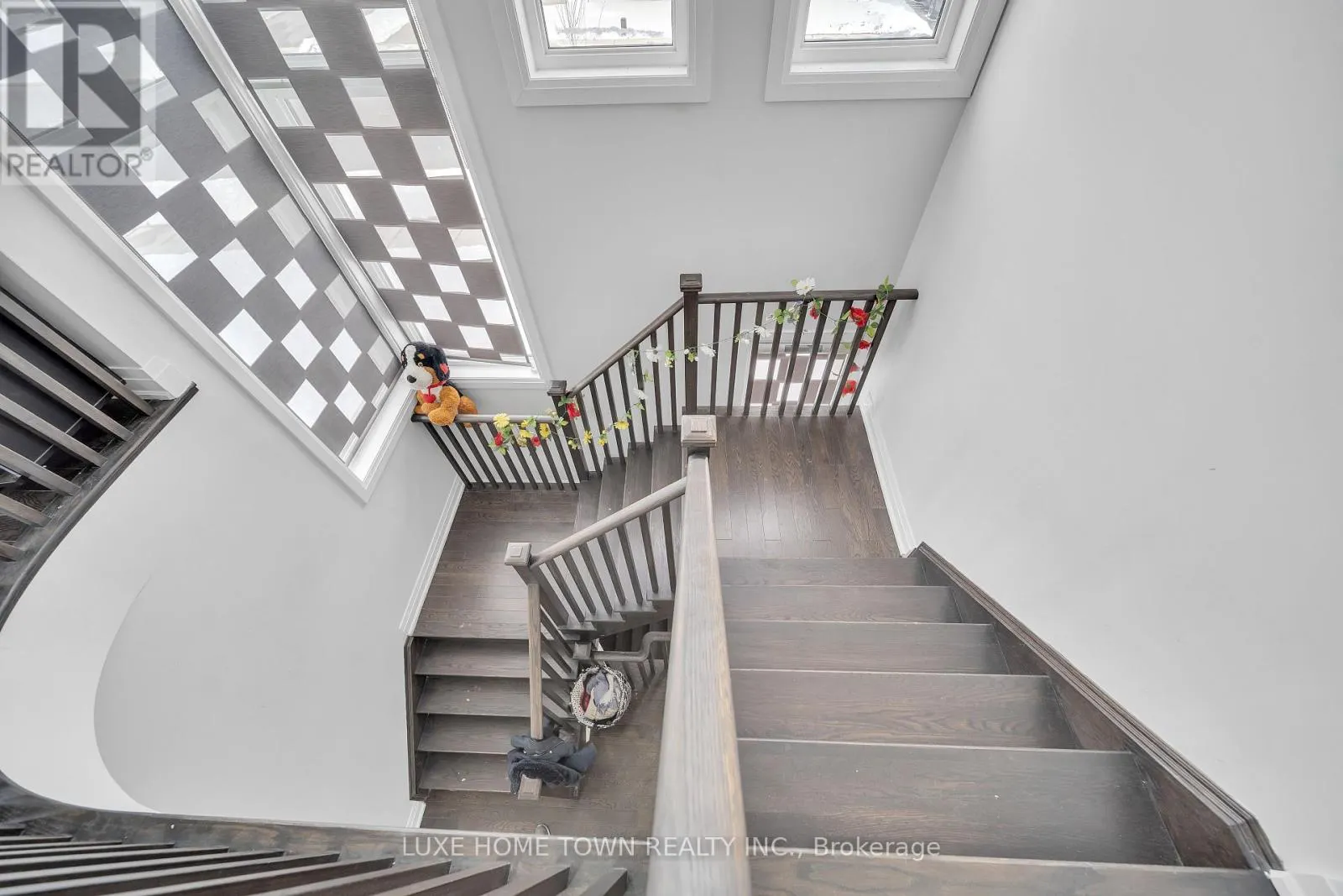101 PRINCE CHARLES CRESCENT