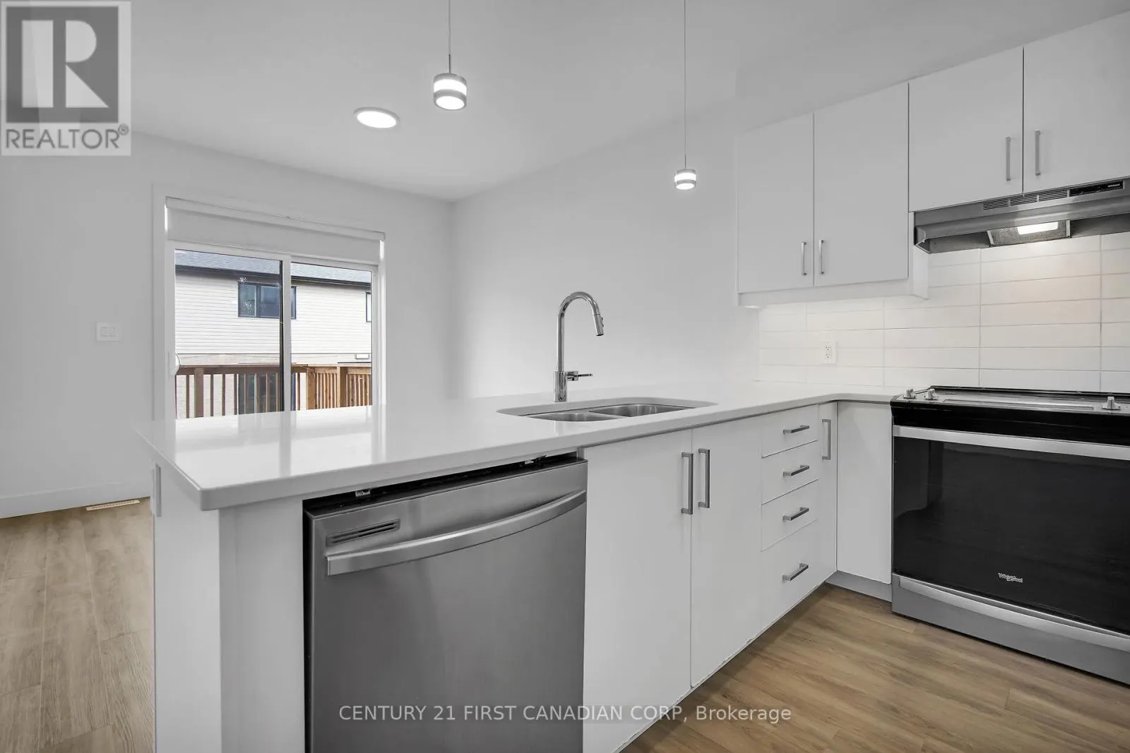31 - 3635 SOUTHBRIDGE AVENUE, #31