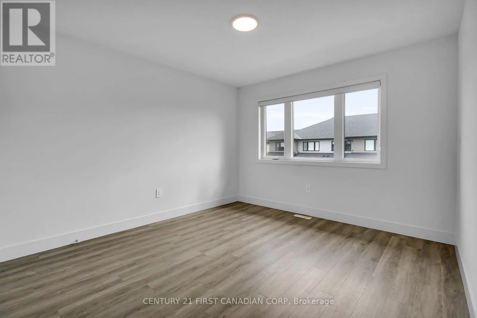 31 - 3635 SOUTHBRIDGE AVENUE, #31