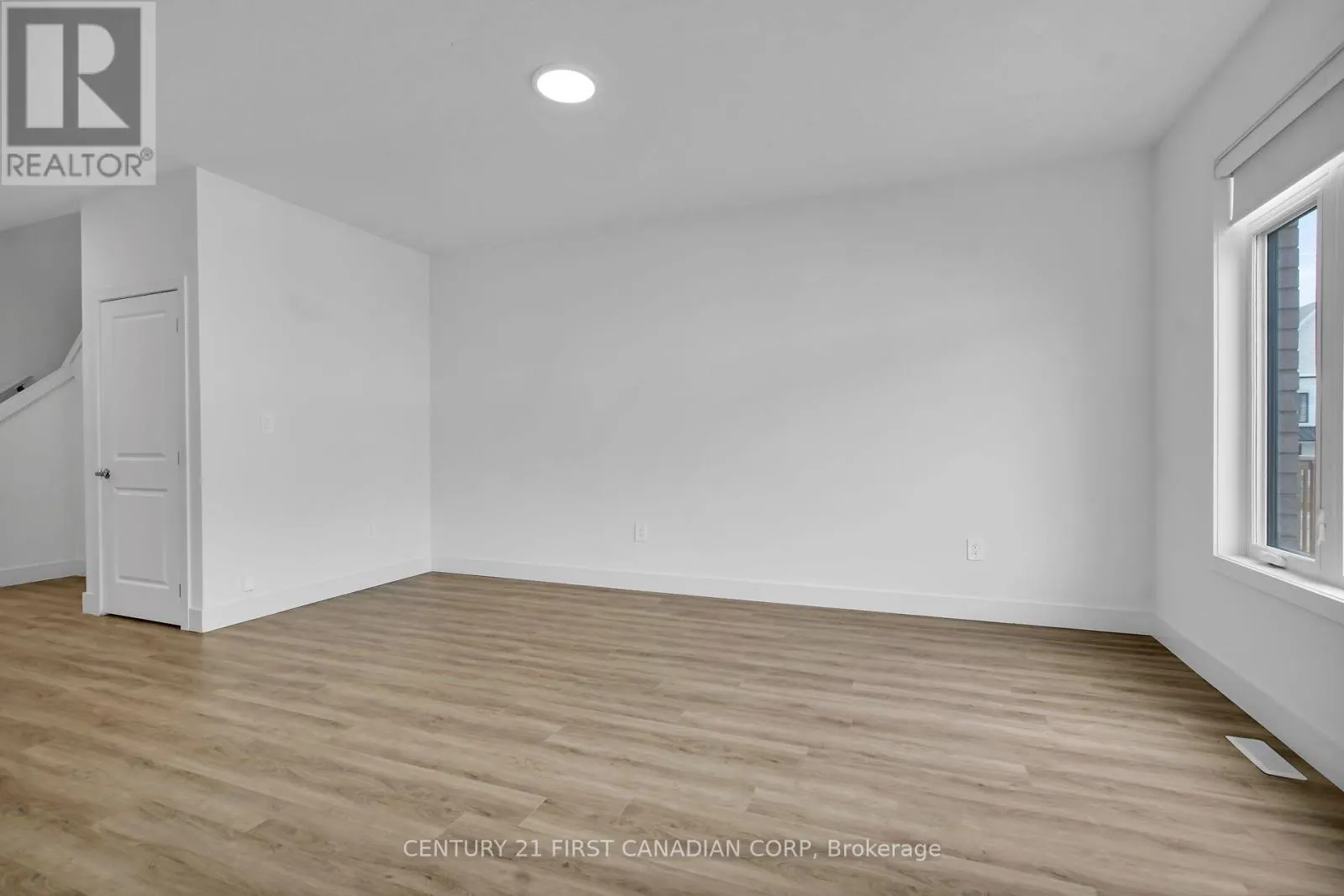 31 - 3635 SOUTHBRIDGE AVENUE, #31