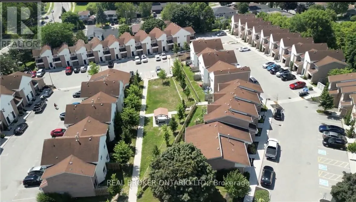 15 MILLWOOD CRESCENT