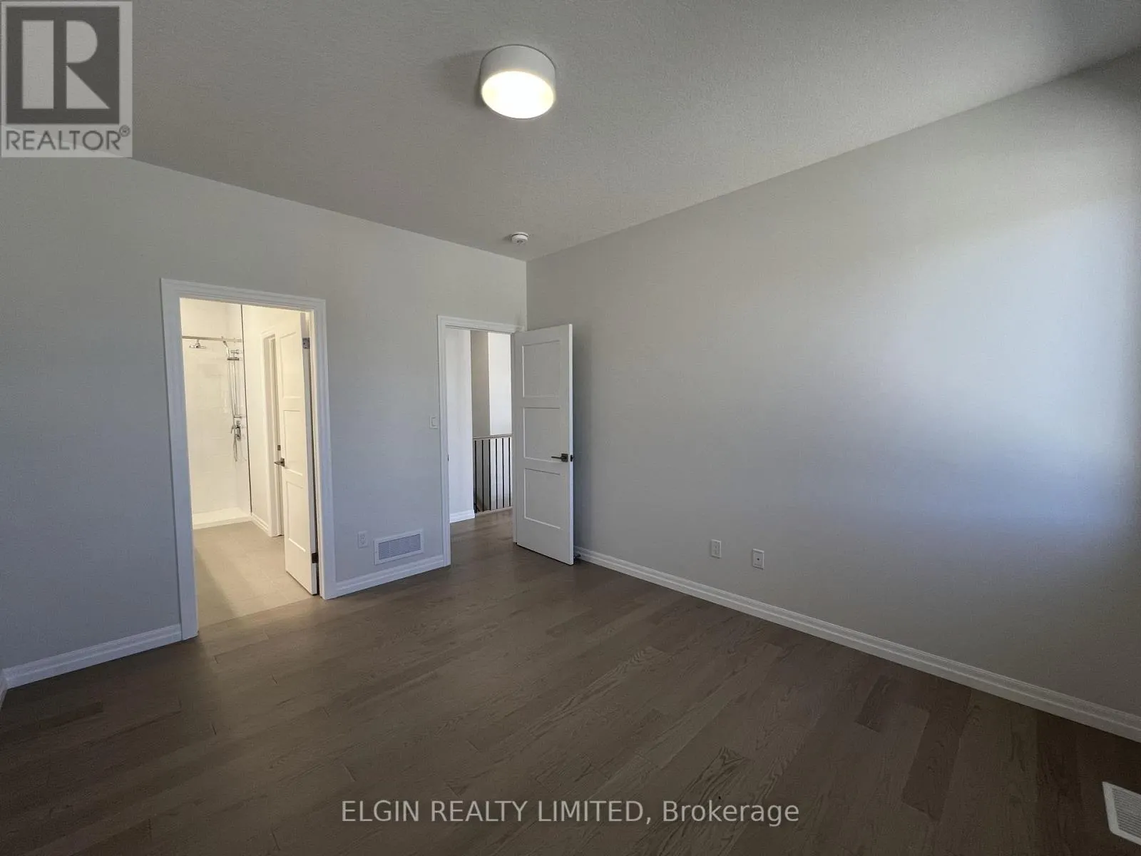 45 HEMLOCK CRESCENT