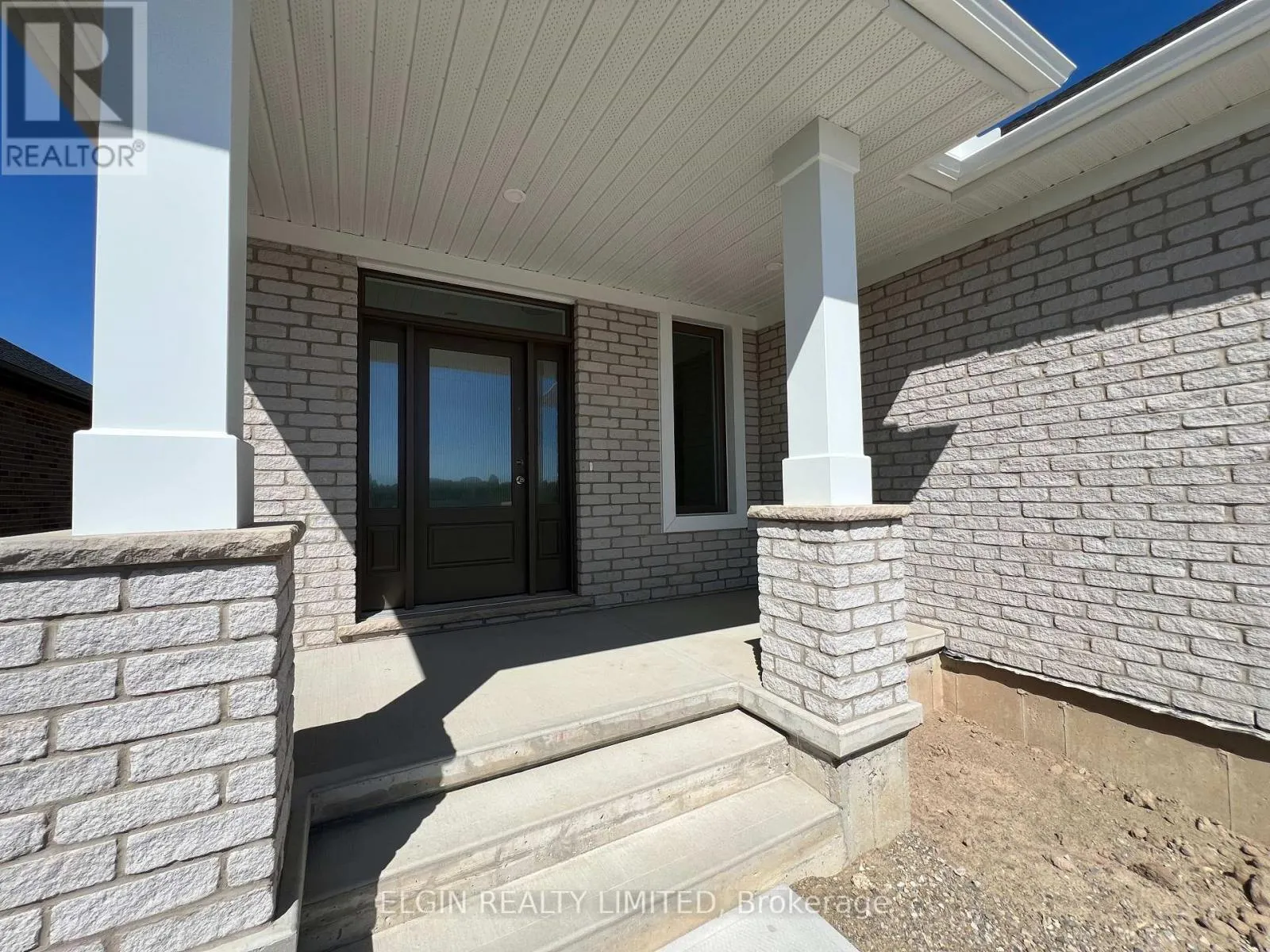 45 HEMLOCK CRESCENT