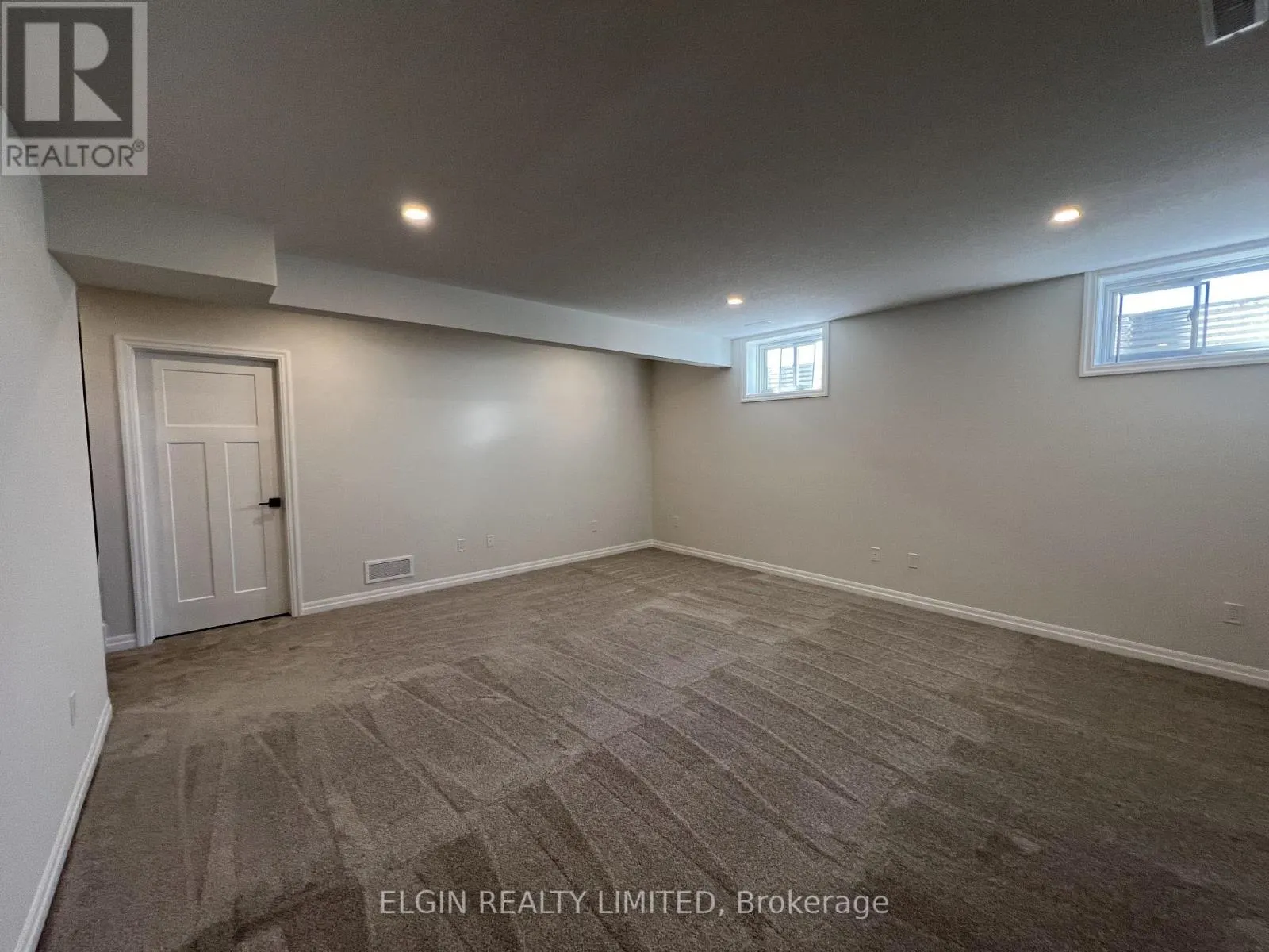 47 HEMLOCK CRESCENT
