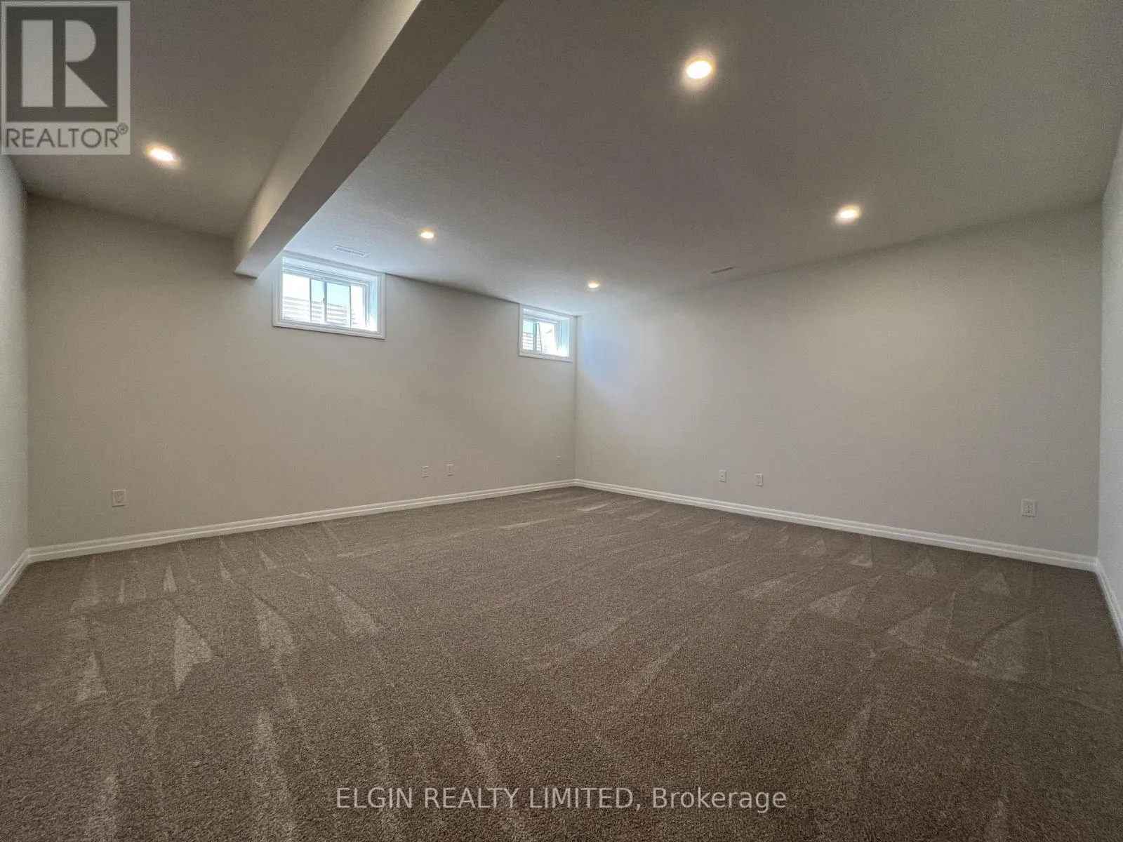 47 HEMLOCK CRESCENT
