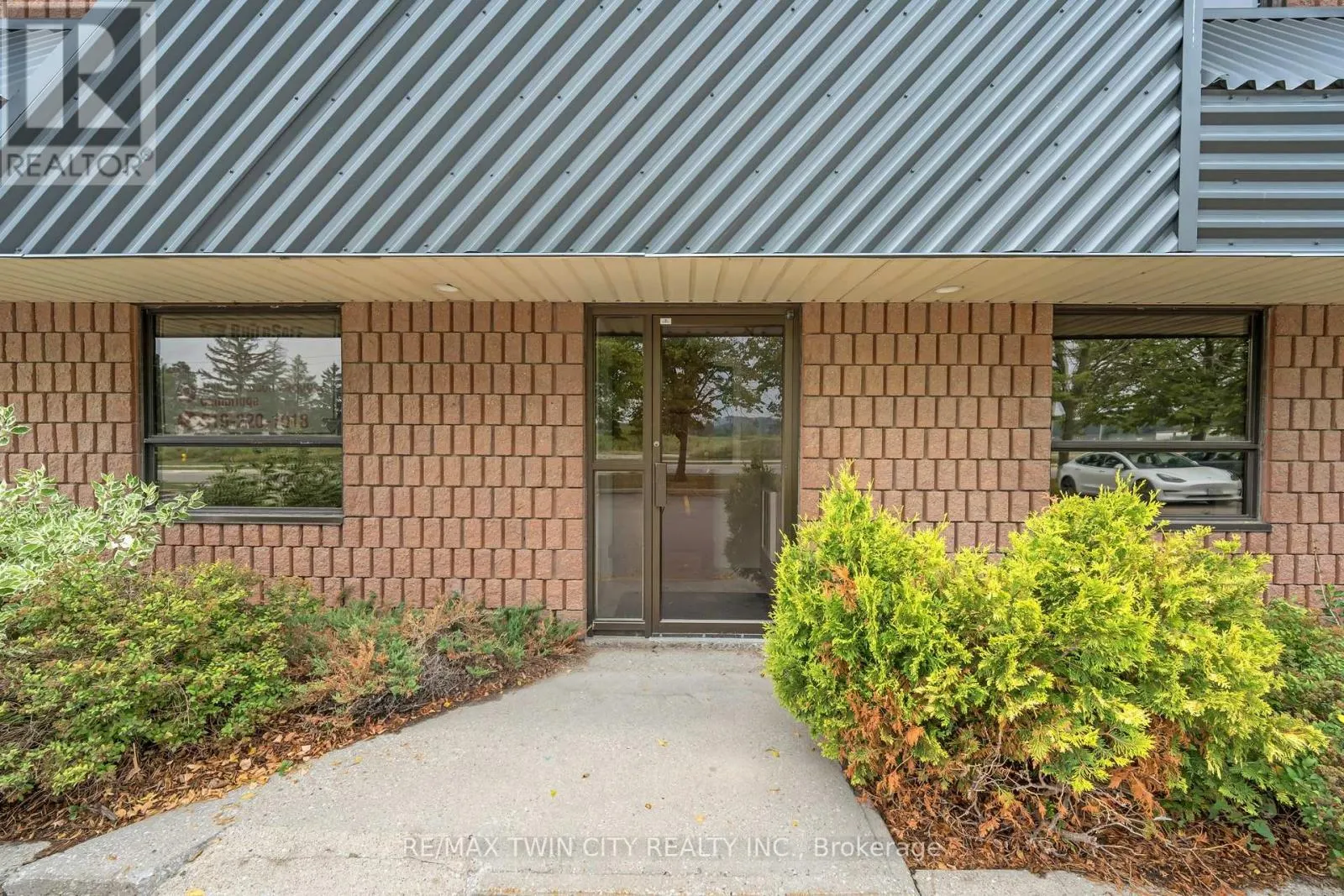 #102 - 181 GROH AVENUE