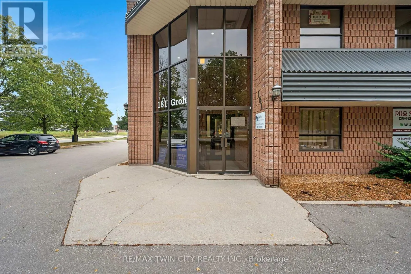 #204 - 181 GROH AVENUE
