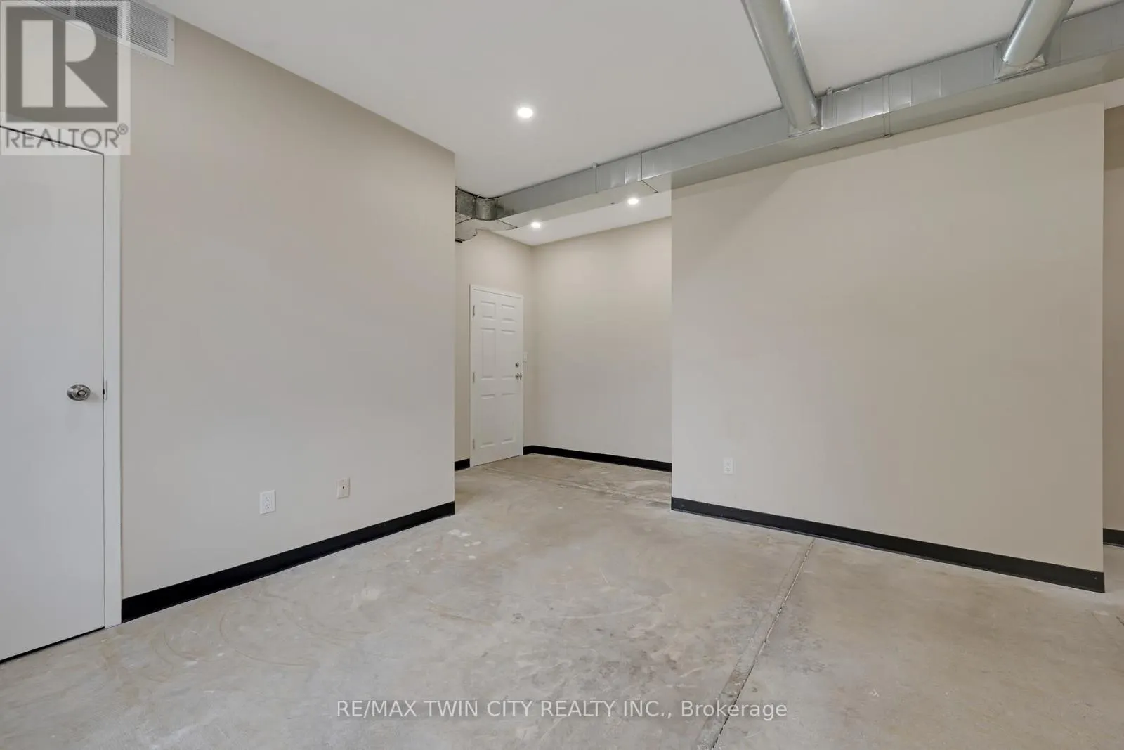 #103 - 181 GROH AVENUE