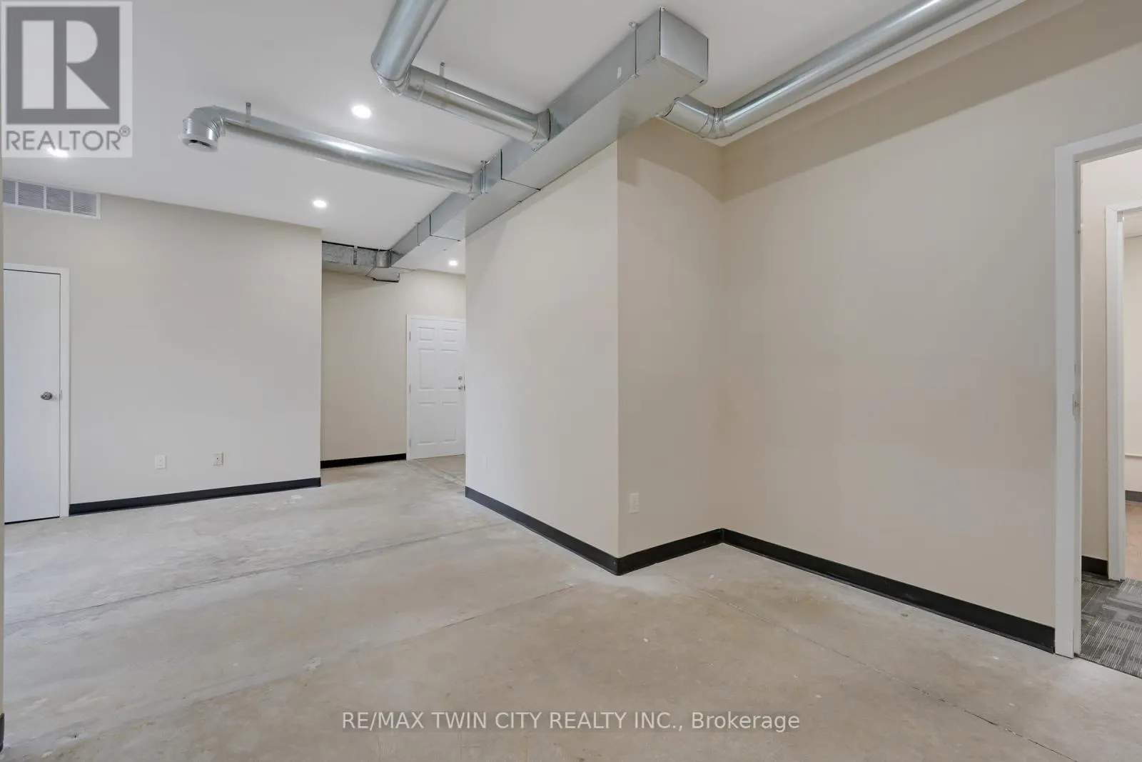 #103 - 181 GROH AVENUE