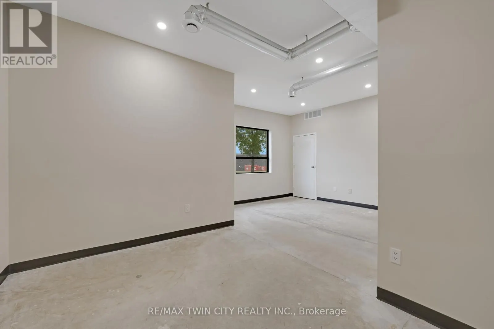 #103 - 181 GROH AVENUE