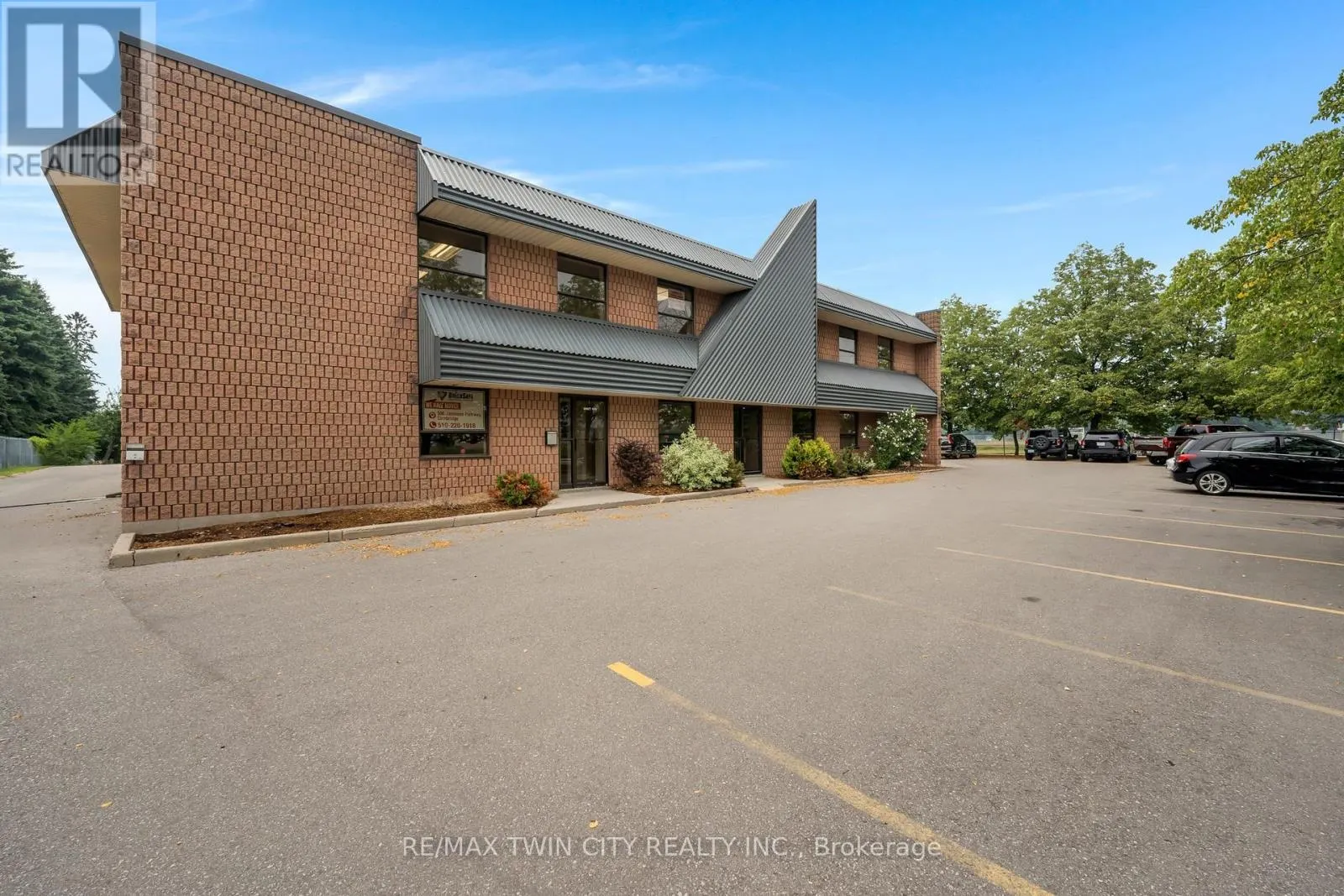 102 & 103 - 181 GROH AVENUE