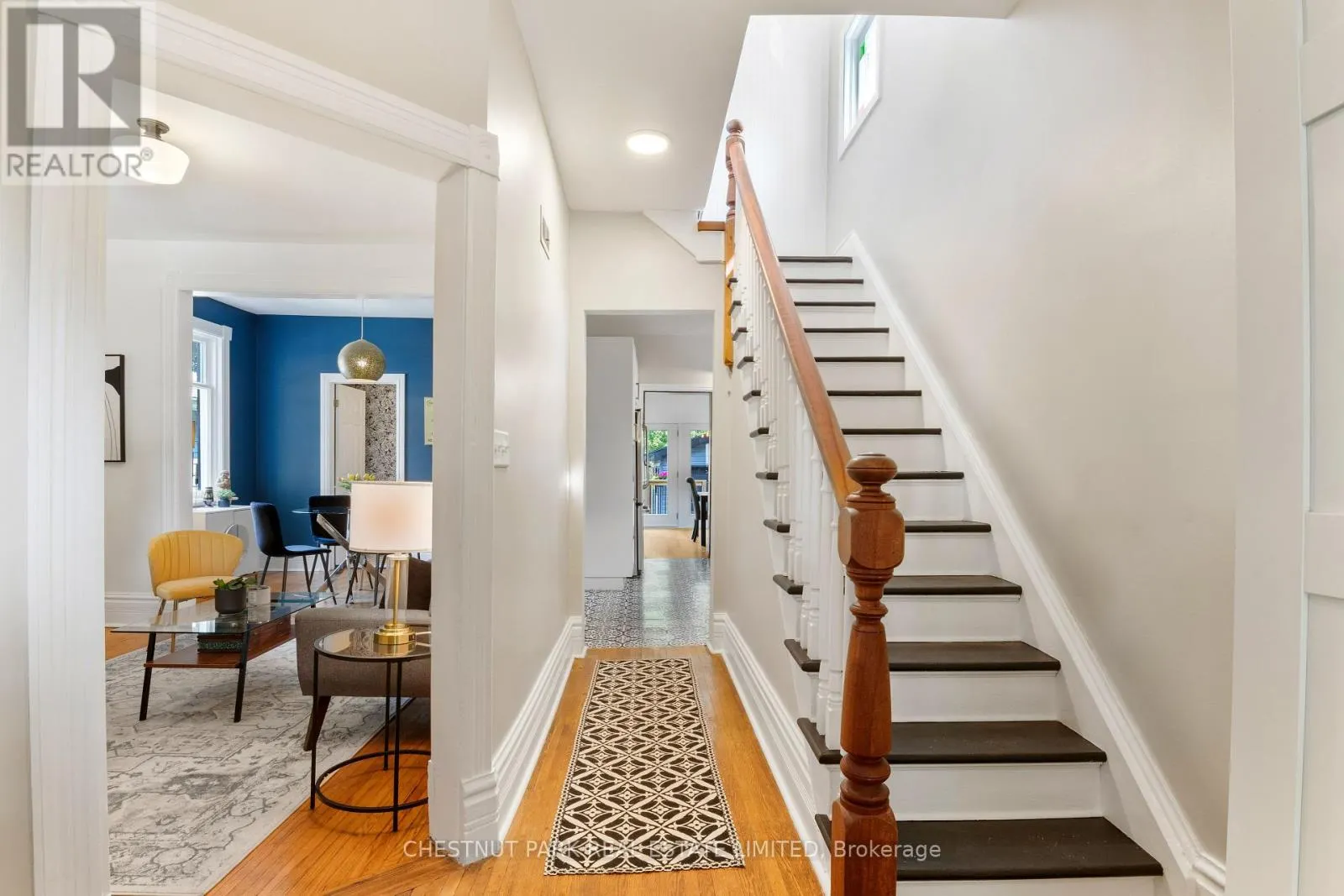 13 PRINCESS STREET W