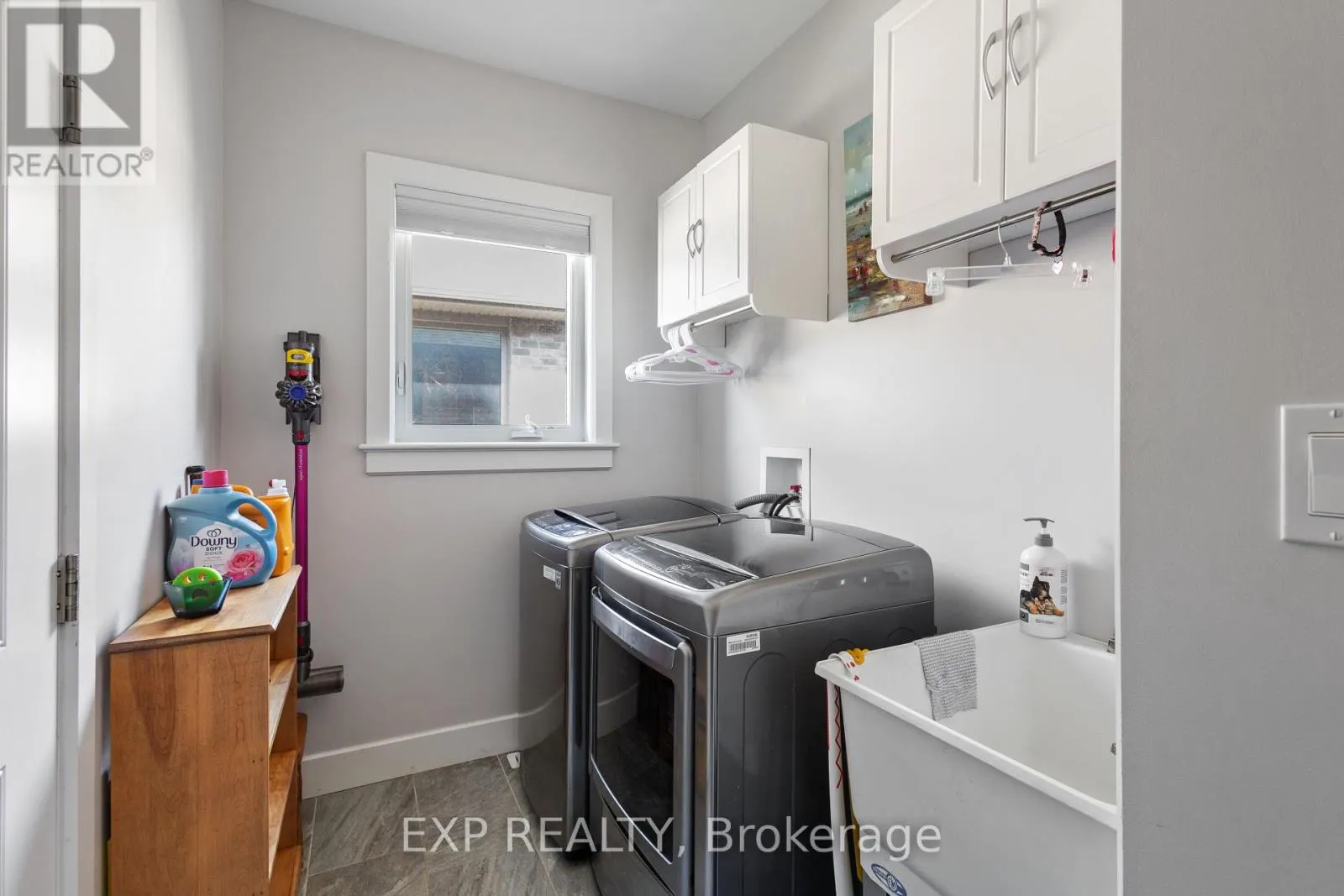 83 ESSEX DRIVE N
