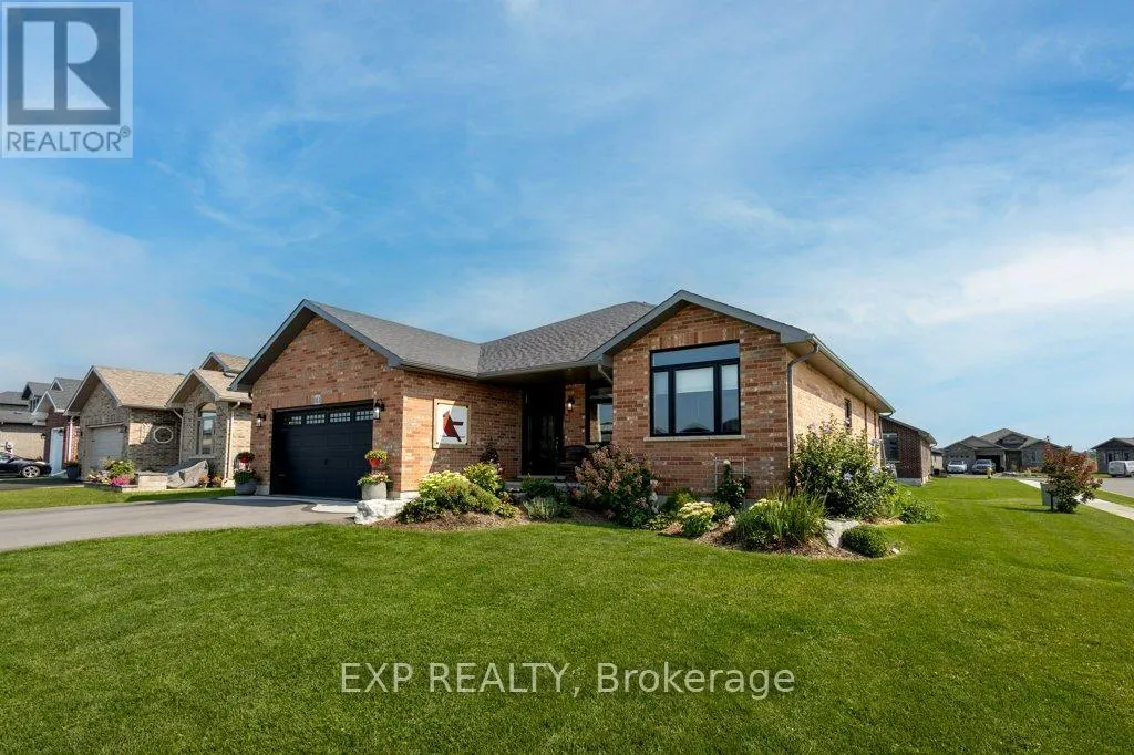 83 ESSEX DRIVE N