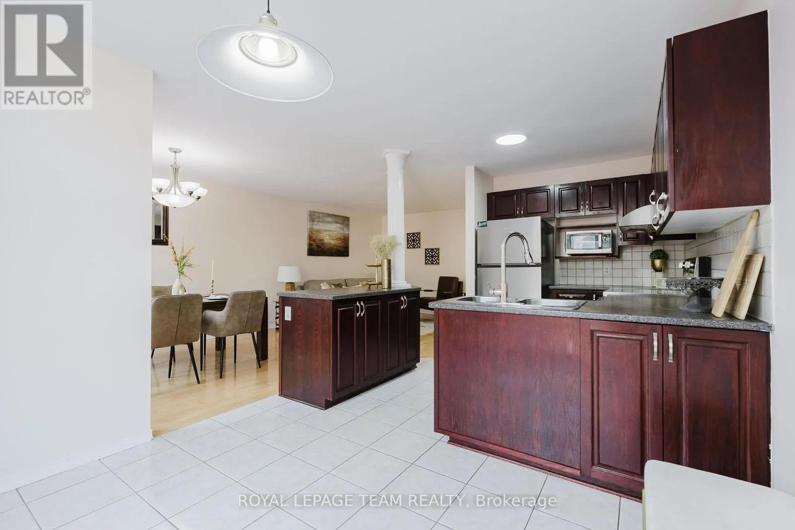 11 VILLANDRY STREET