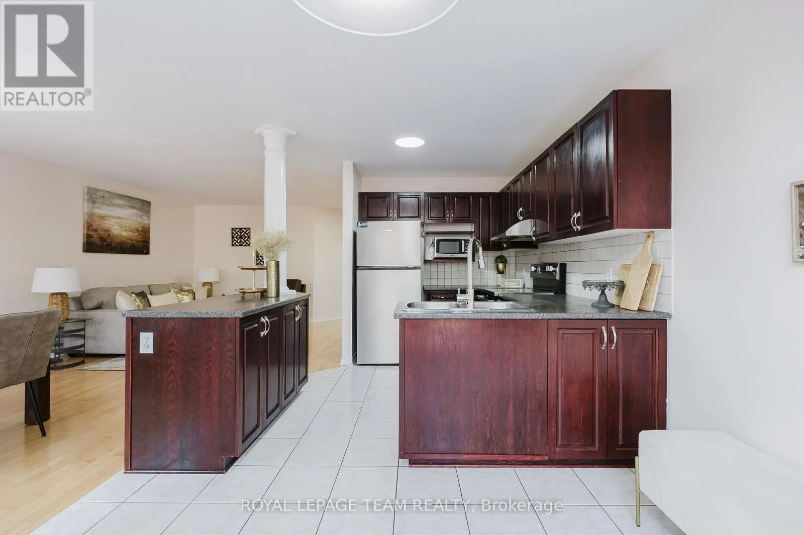 11 VILLANDRY STREET