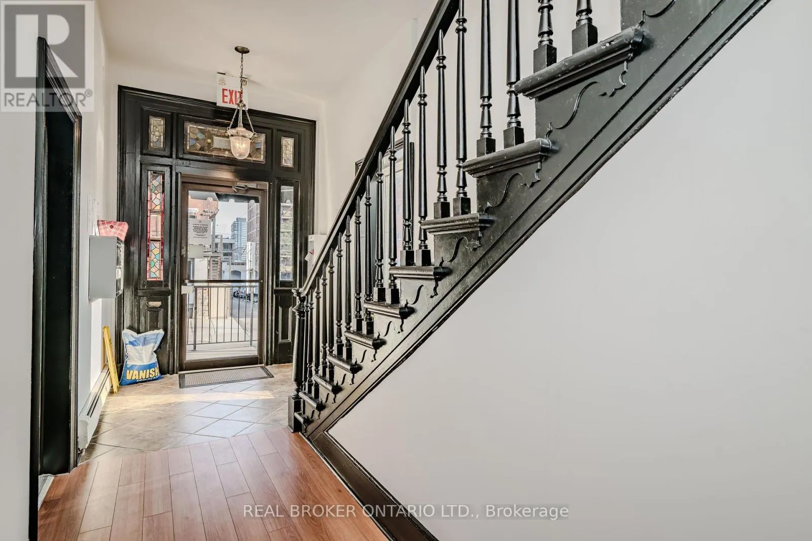 14 FOREST AVENUE STREET S