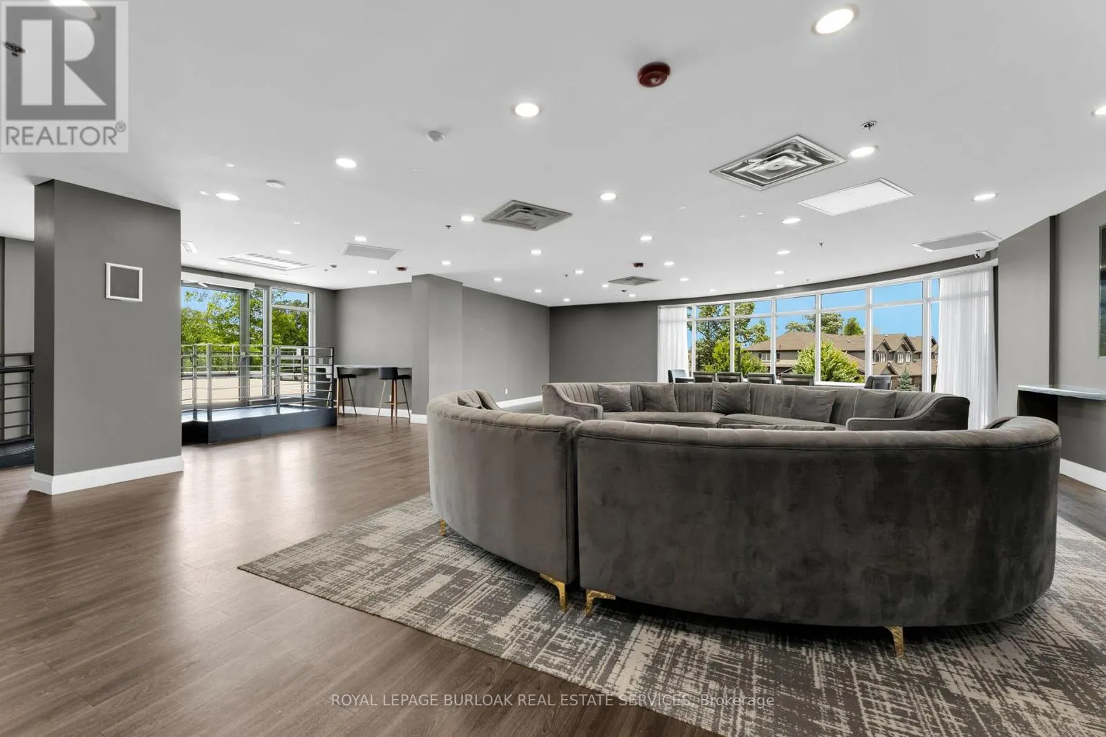 606 - 7711 GREEN VISTA GATE