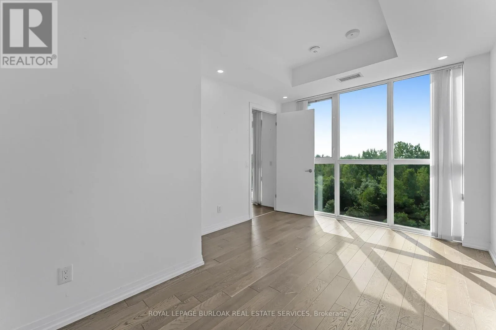 606 - 7711 GREEN VISTA GATE