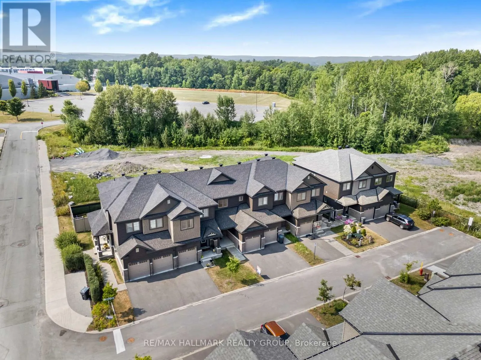 404 PREMIERE LANE