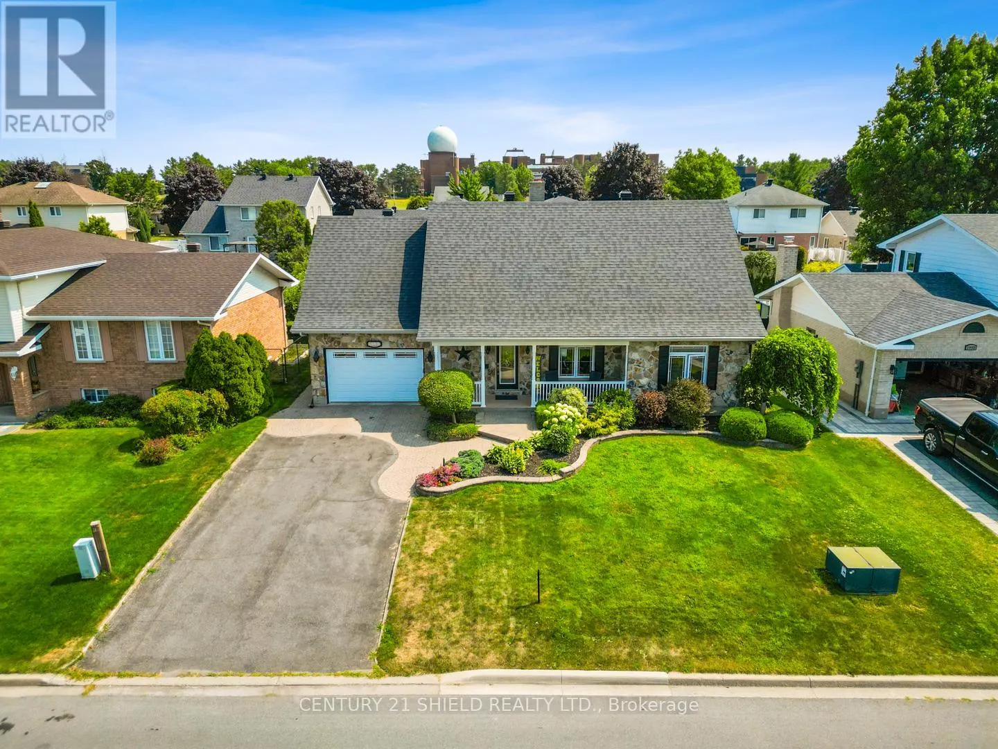 1989 BELVEDERE CRESCENT