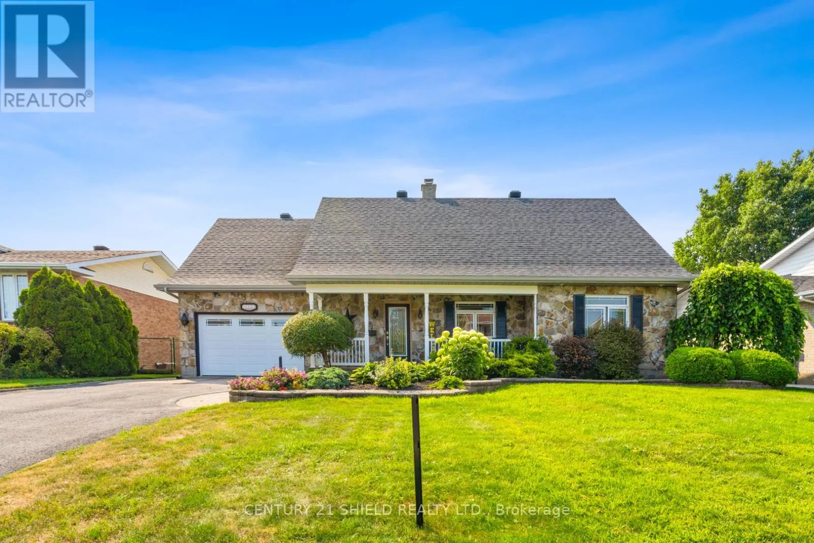1989 BELVEDERE CRESCENT